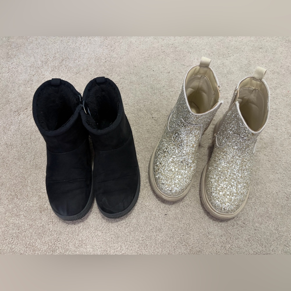 Cat & Jack gold glitter and black Ankle Boots